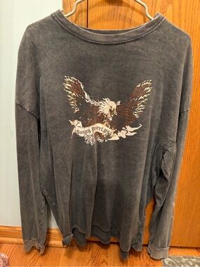 Long sleeve tee